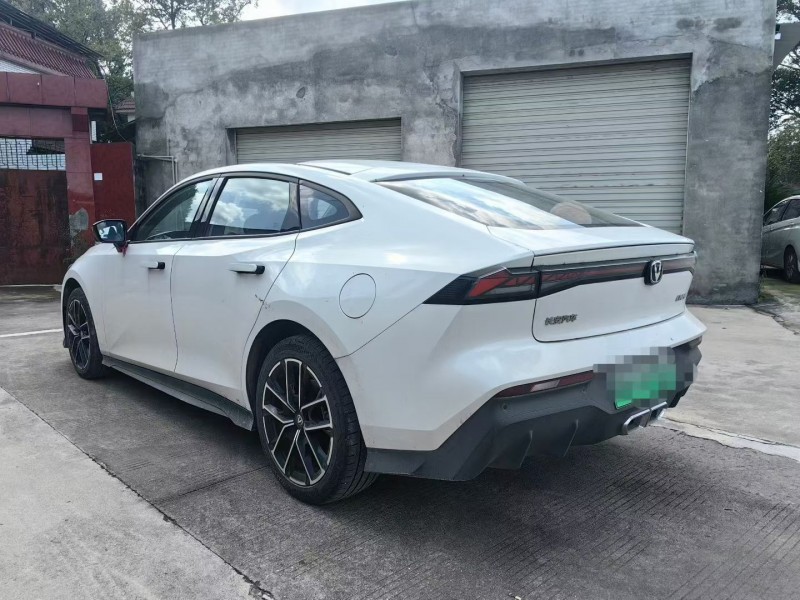 成都24年长安汽车UNI7