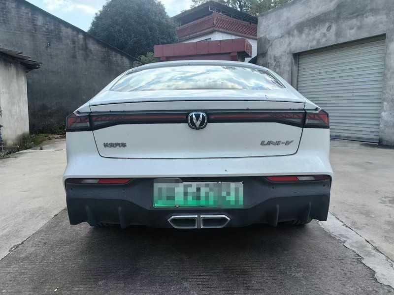 成都24年长安汽车UNI9