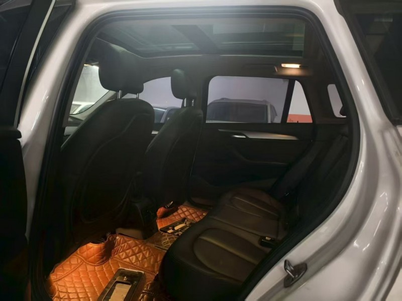 成都17年宝马X14