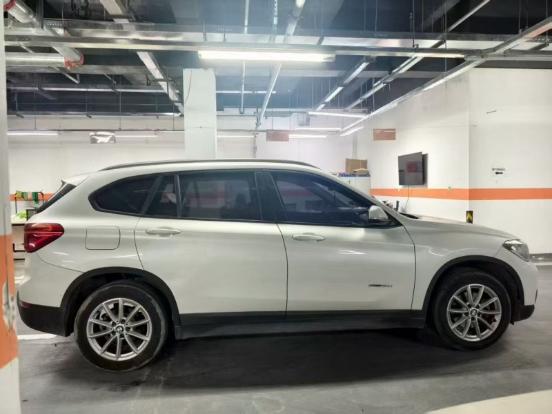 成都17年宝马X18