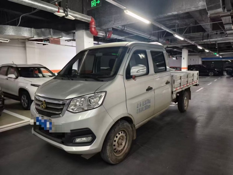 成都23年长安汽车星卡2