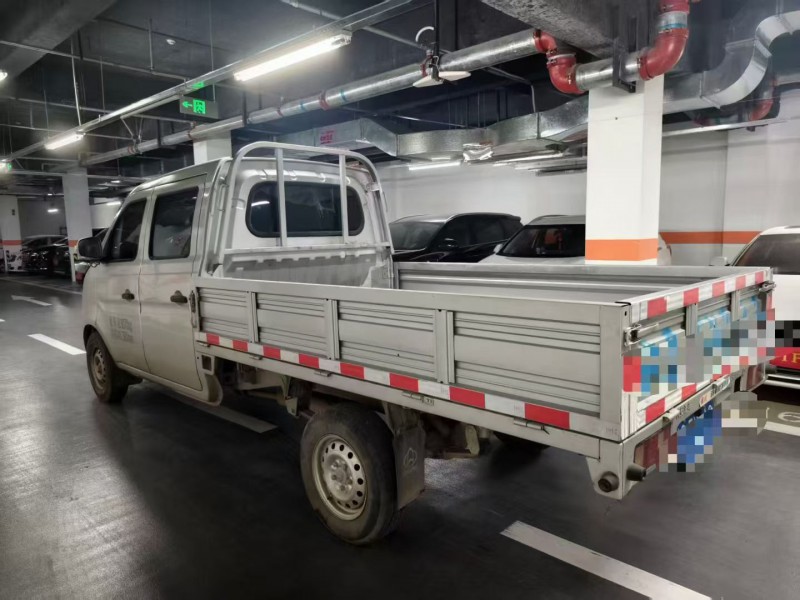 成都23年长安汽车星卡8