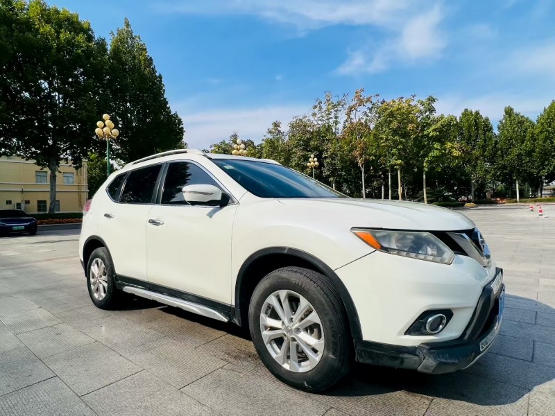 淄博15年日产奇骏3