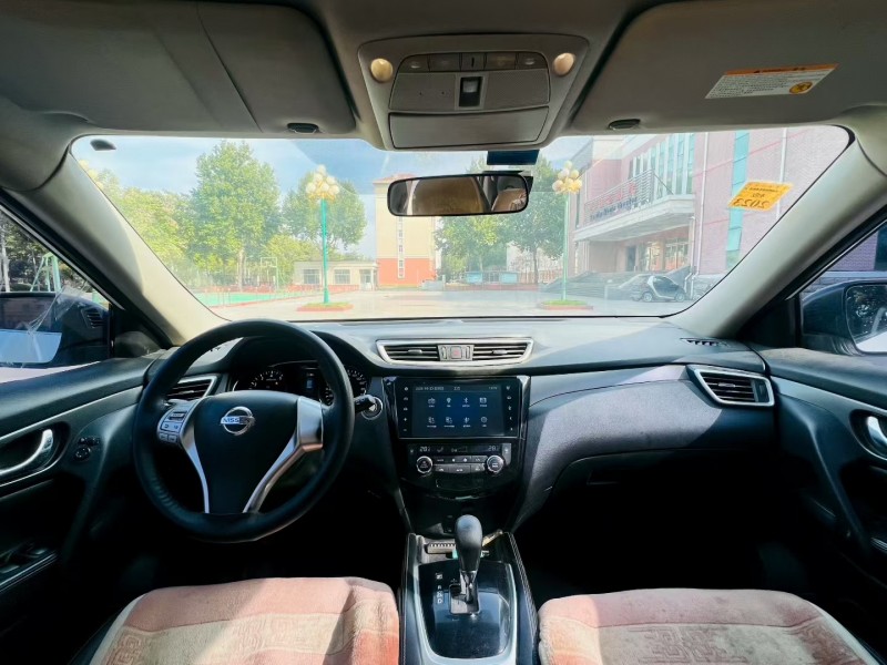 淄博15年日产奇骏4