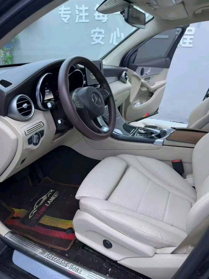 广州18年奔驰GLC4