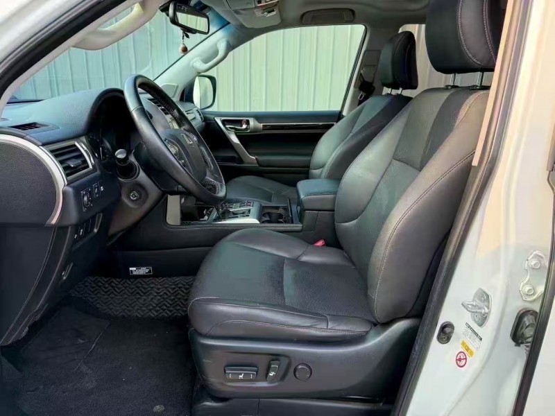 枣庄17年雷克萨斯GX5