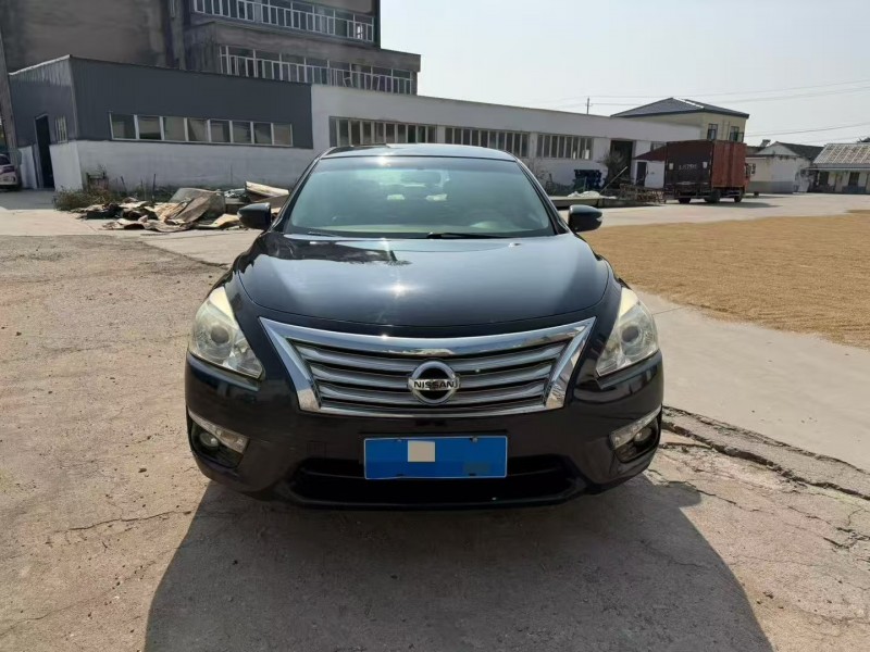 盐城15年日产天籁1