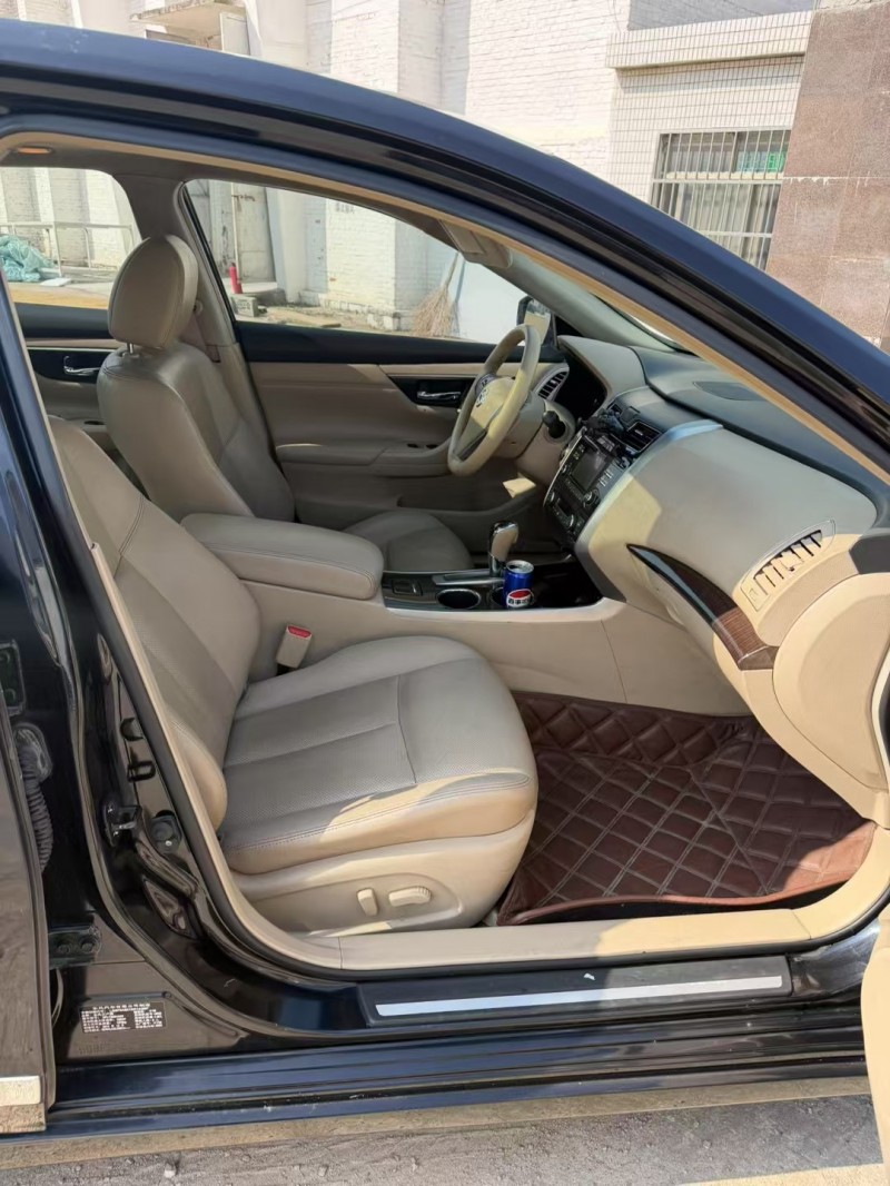 盐城15年日产天籁9