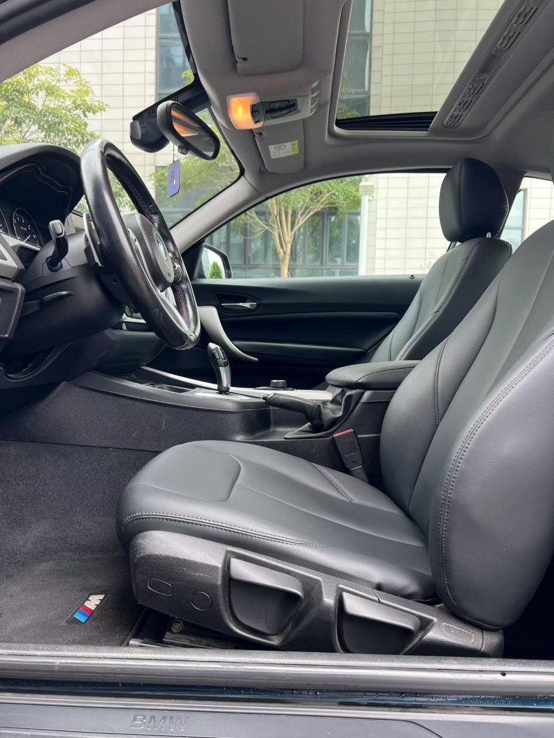 佛山17年宝马2系5