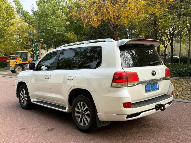 聊城16年丰田兰德酷路泽5