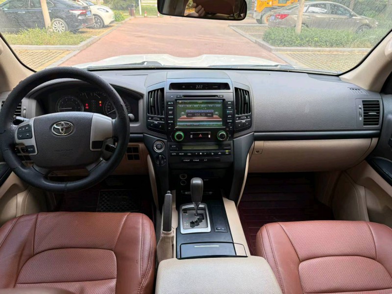 聊城16年丰田兰德酷路泽8