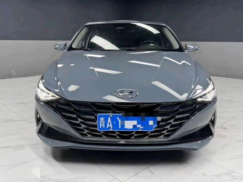 成都21年现代伊兰特1