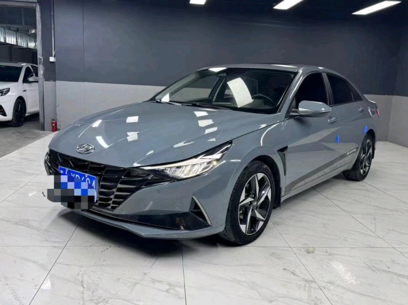 成都21年现代伊兰特2