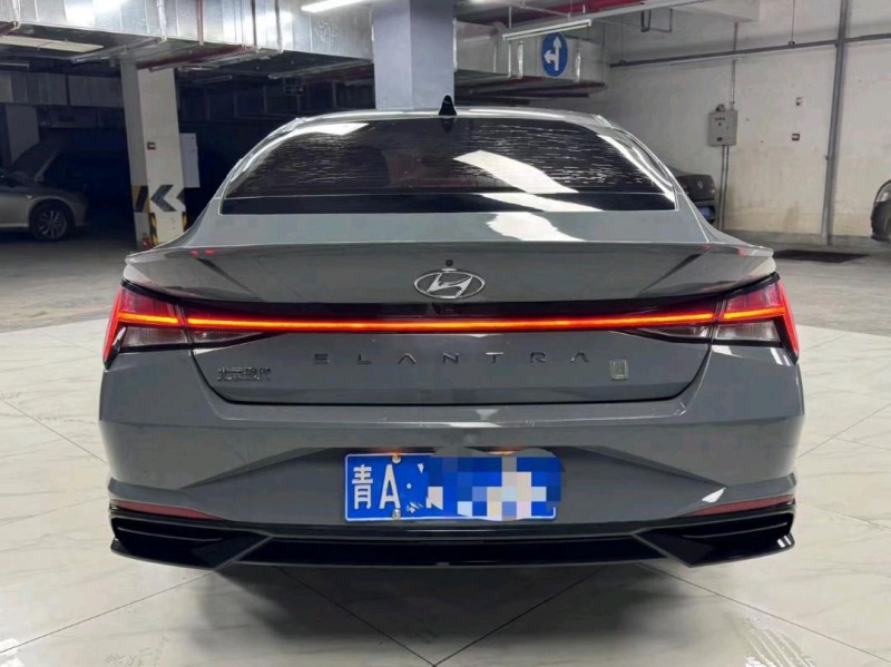 成都21年现代伊兰特6