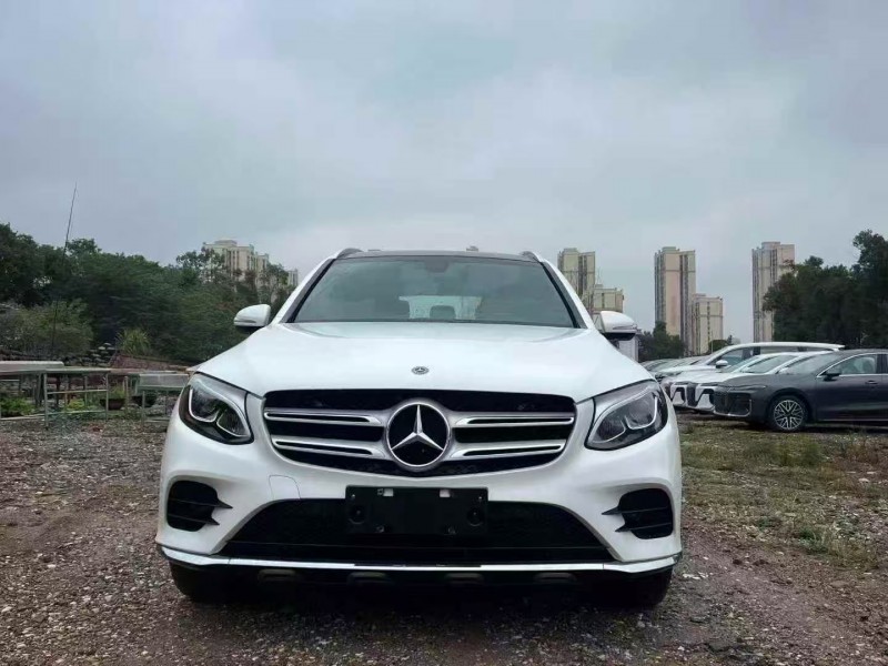 长沙19年奔驰GLC1
