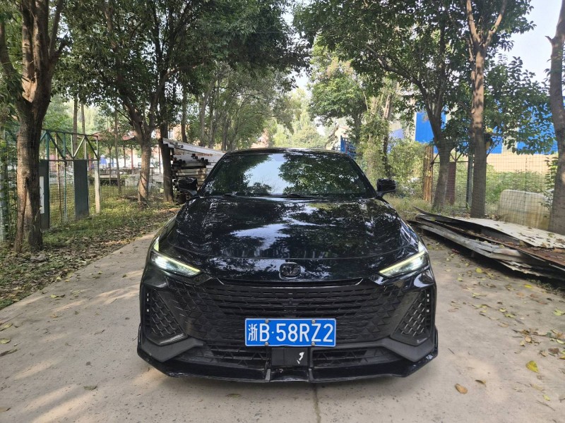 洛阳23年长安汽车UNI1