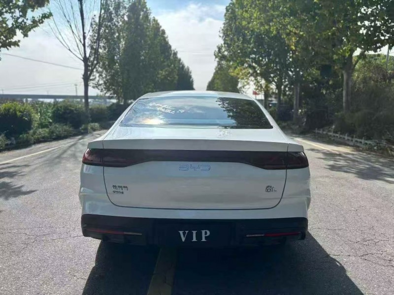 宝鸡25年比亚迪秦9