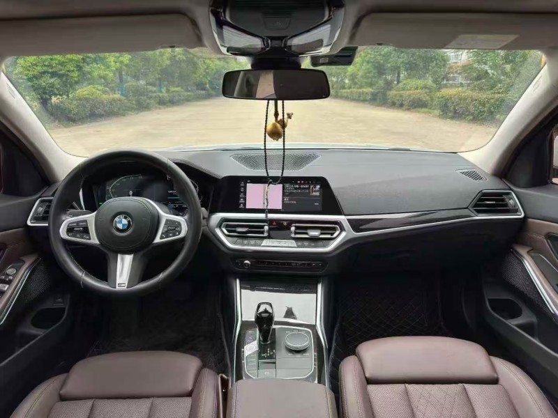 徐州21年宝马3系5