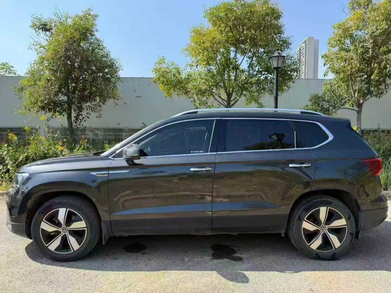 宜昌21年大众途岳8