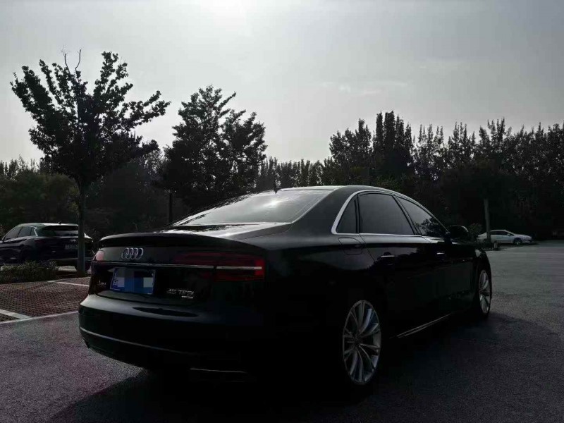 淄博17年奥迪A8L8