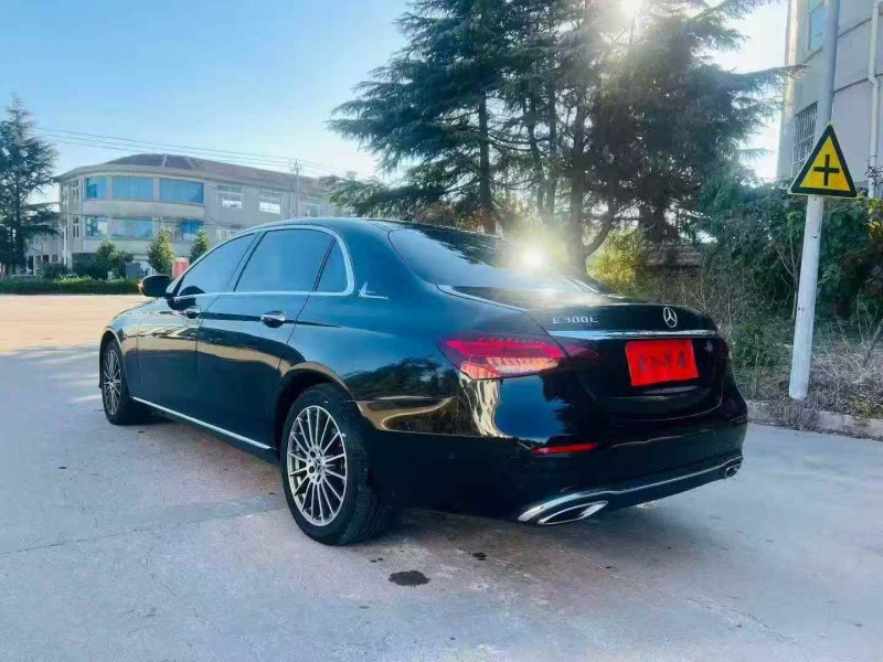 东营22年奔驰E8
