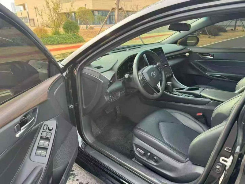 苏州24年丰田亚洲龙4