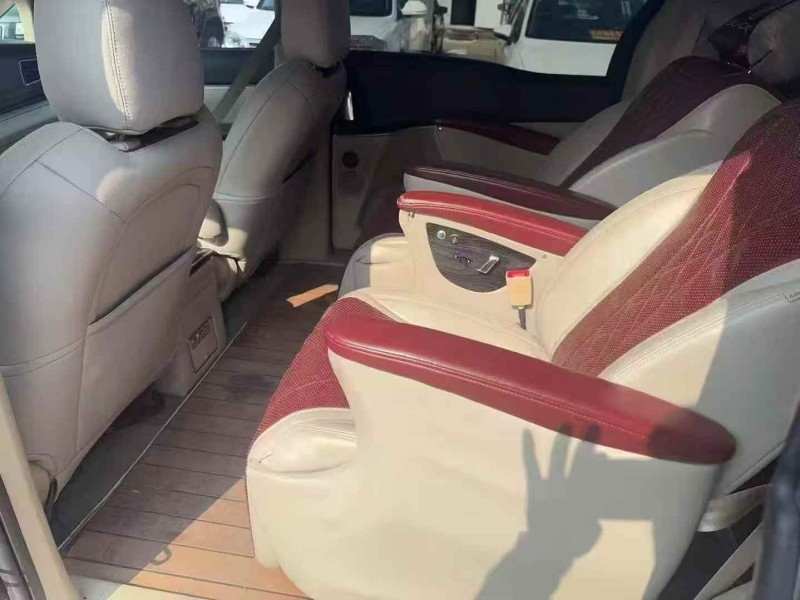 泰安18年别克GL85