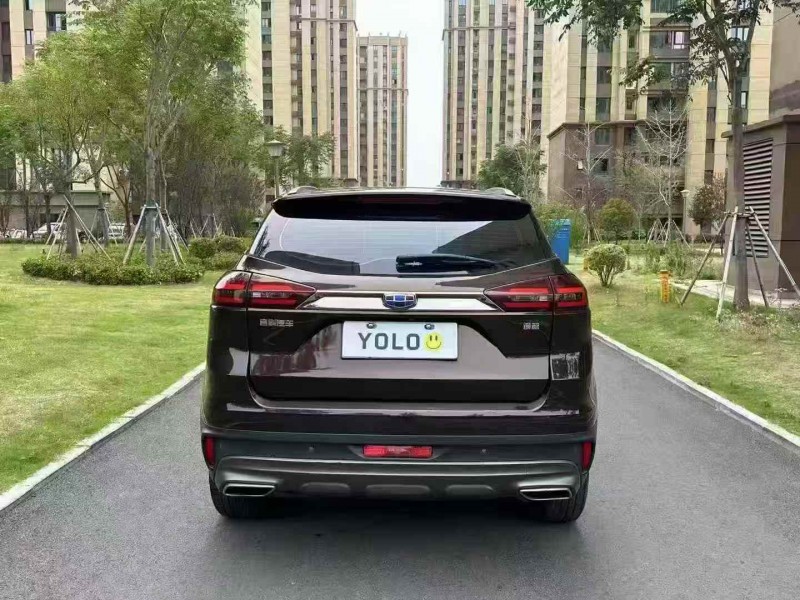 连云港19年吉利博越9