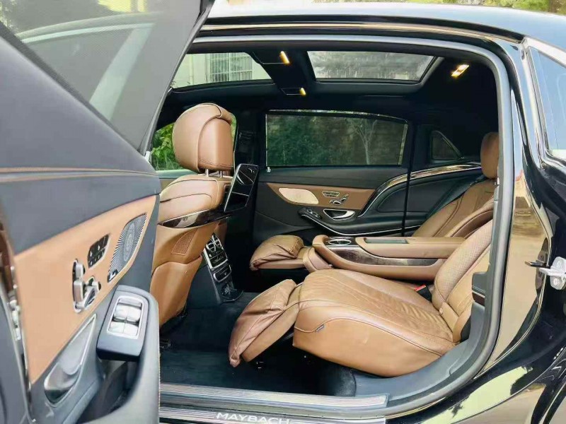 青岛19年奔驰迈巴赫S级5