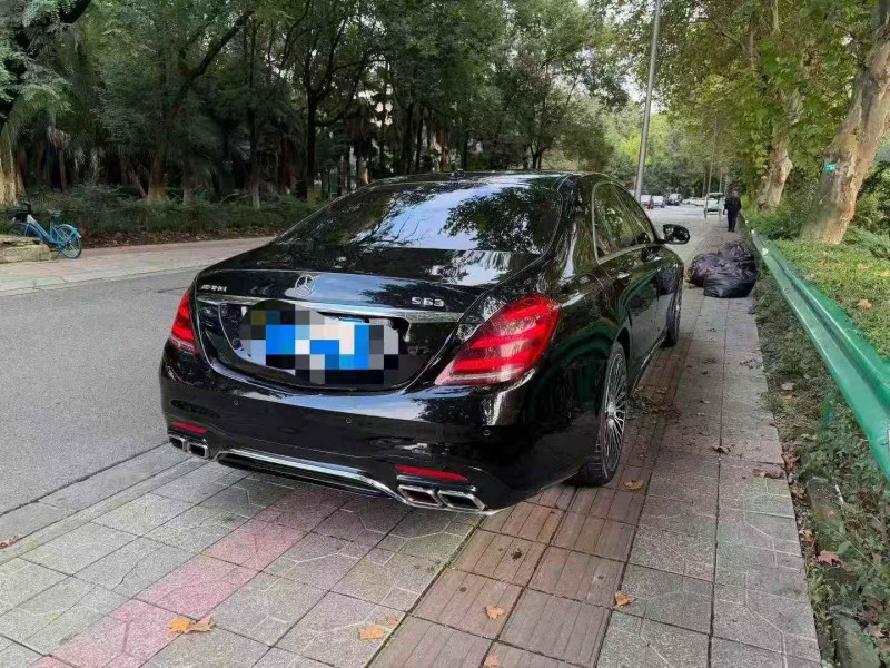 赣州19年奔驰迈巴赫S级7