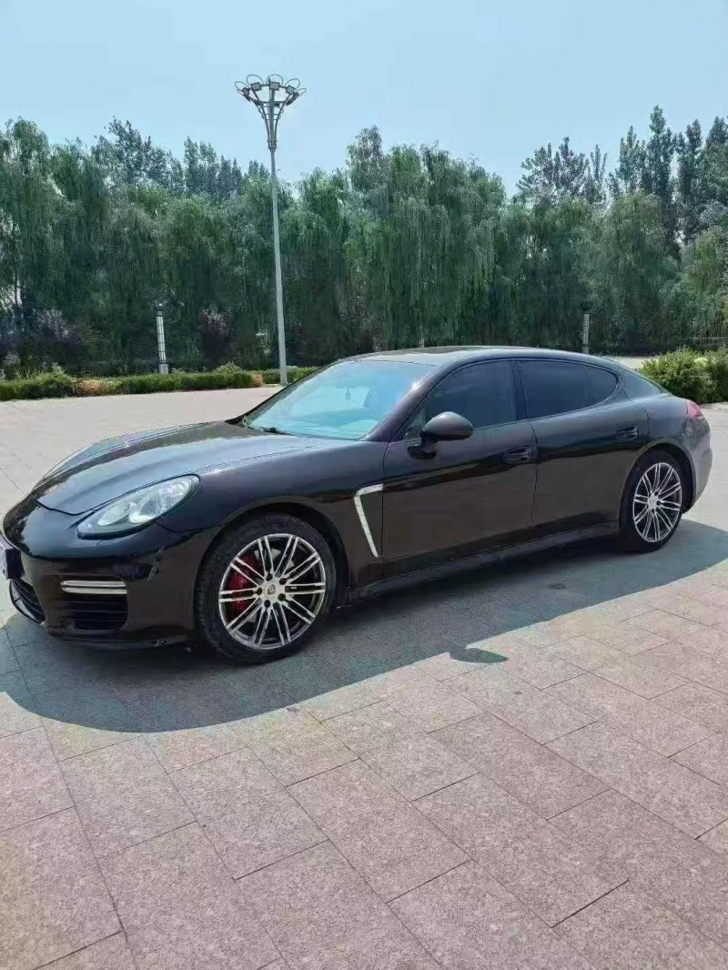 菏泽11年保时捷帕拉梅拉2