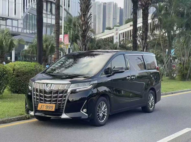 常州22年丰田埃尔法2