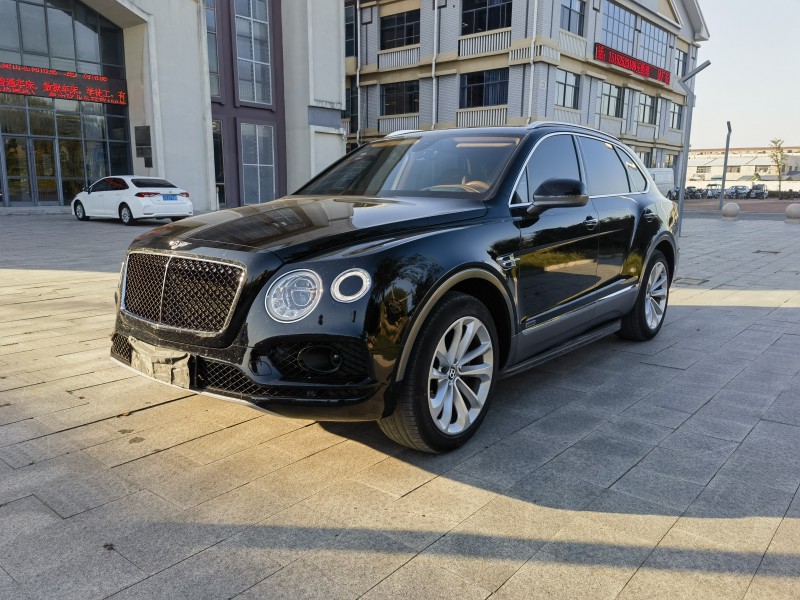 徐州18年宾利添越2