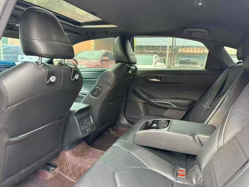 淄博23年丰田亚洲龙4