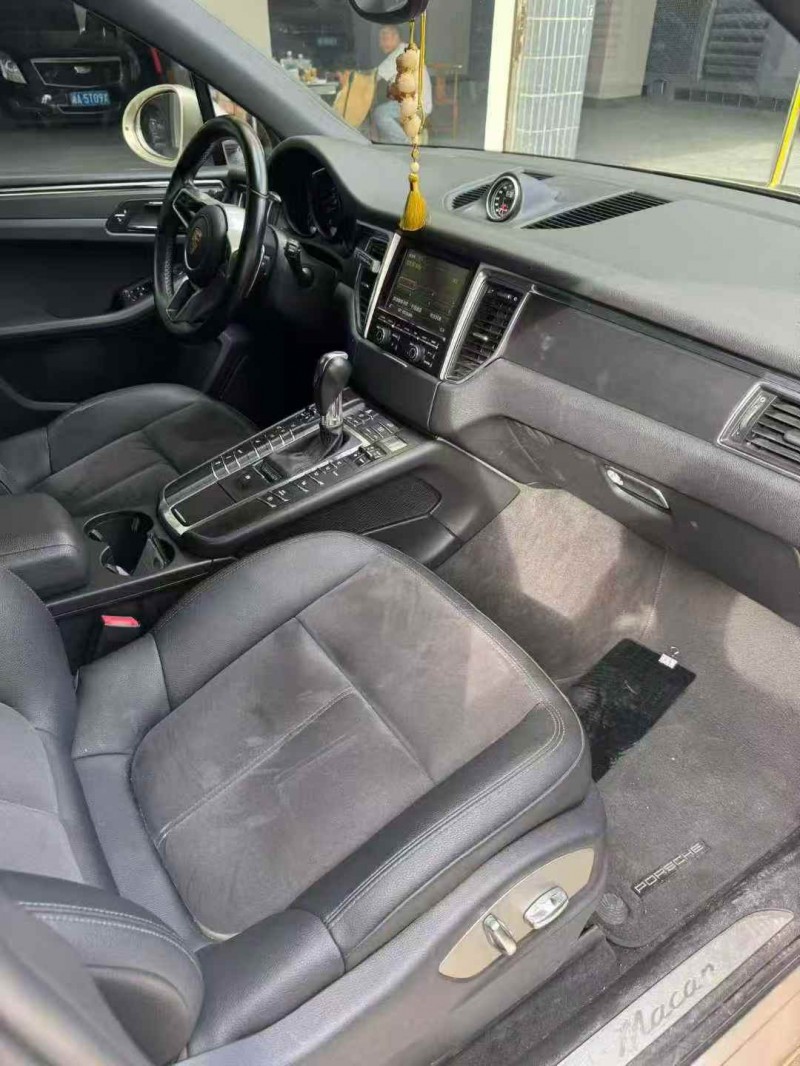 桂林15年保时捷Macan6