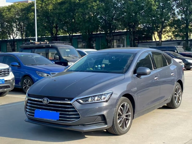 咸阳21年比亚迪秦2