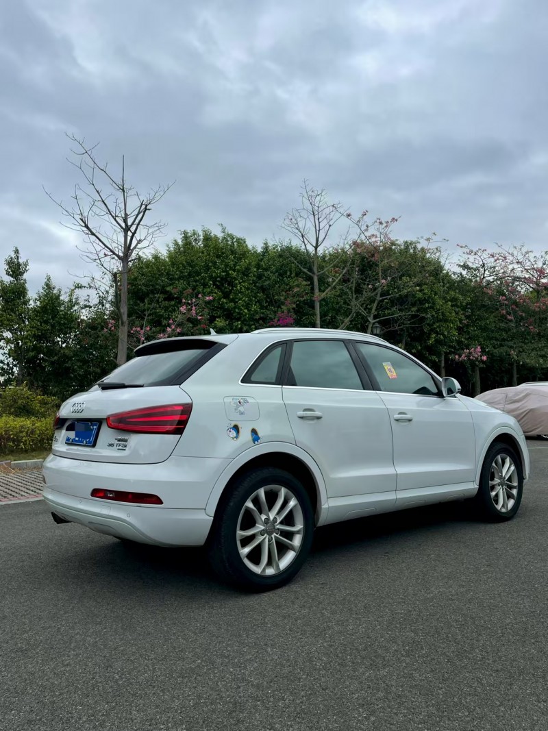 厦门13年奥迪Q38