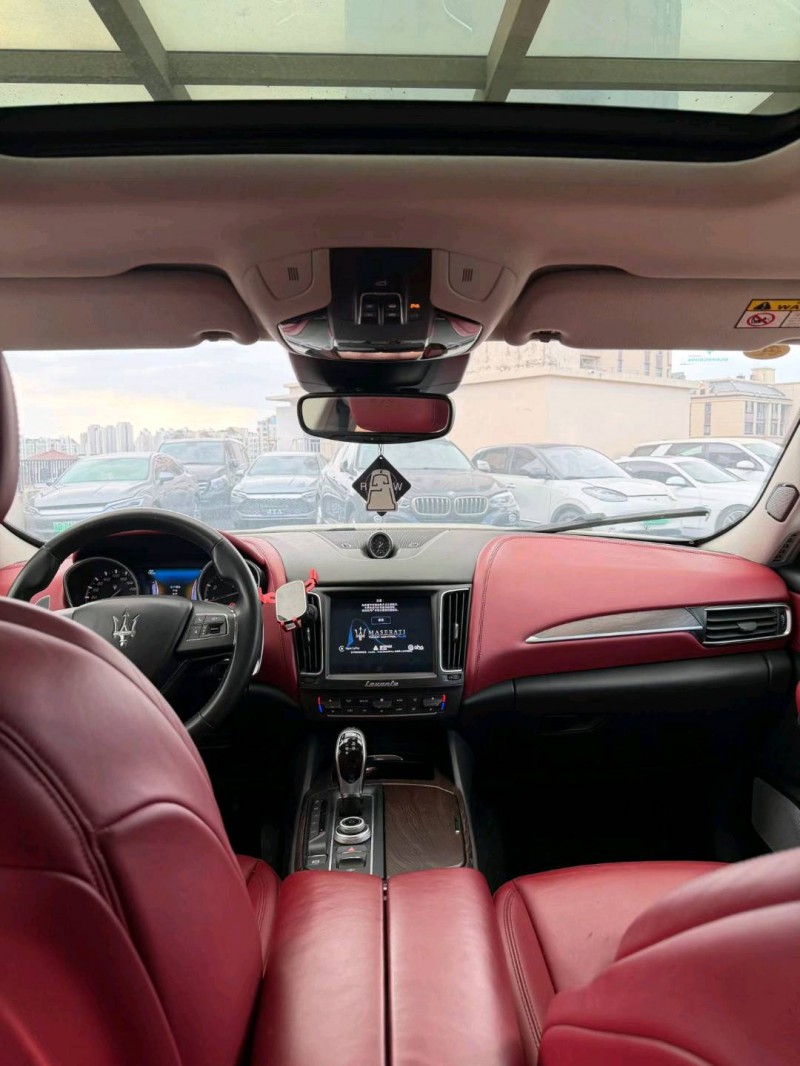 常州17年玛莎拉蒂Levante5