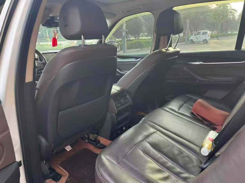 东营16年宝马X56