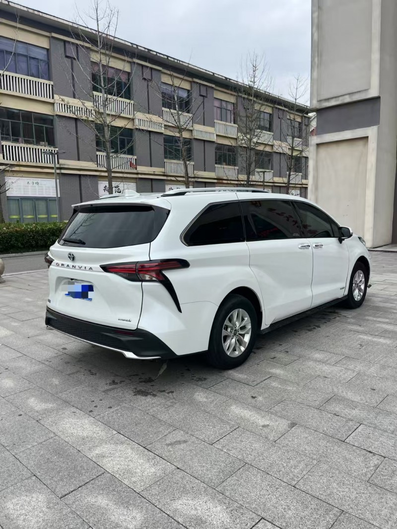 徐州23年丰田格瑞维亚2
