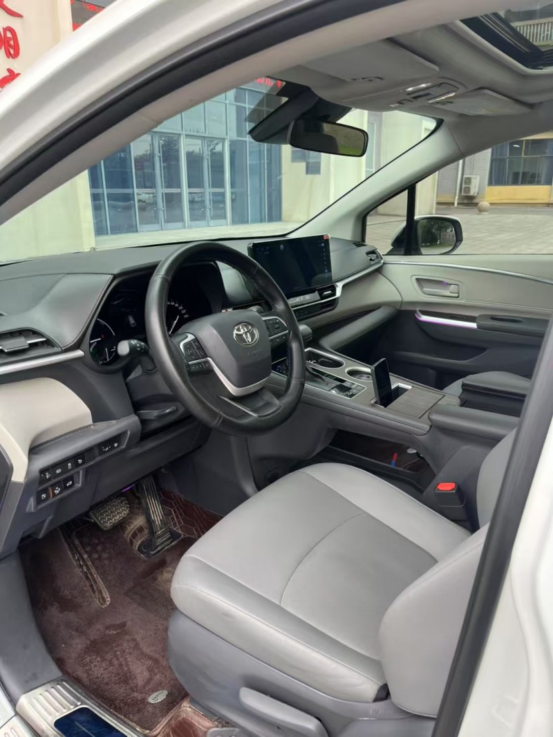 徐州23年丰田格瑞维亚7