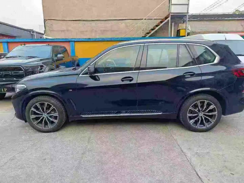 晋中20年宝马X53