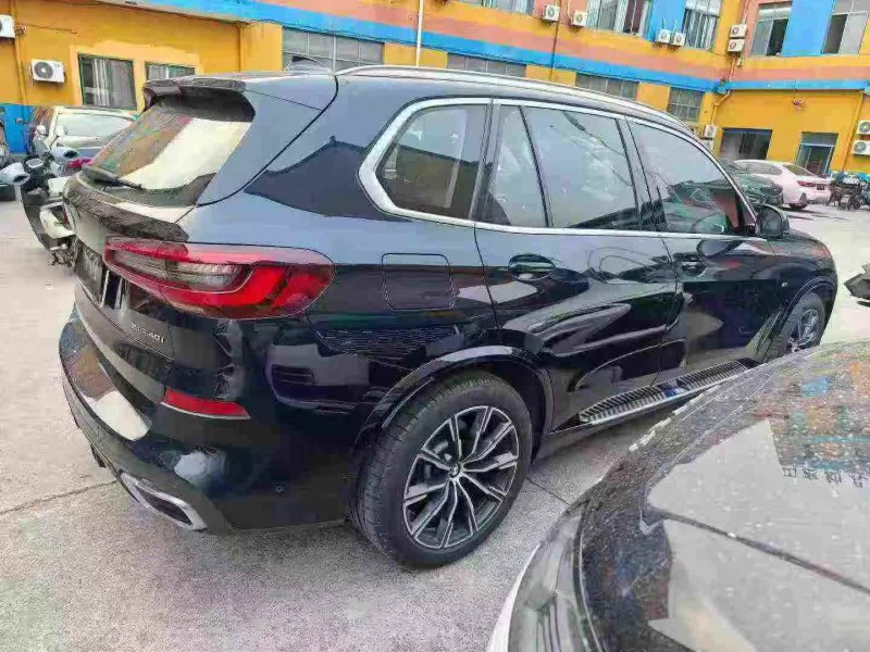 晋中20年宝马X58