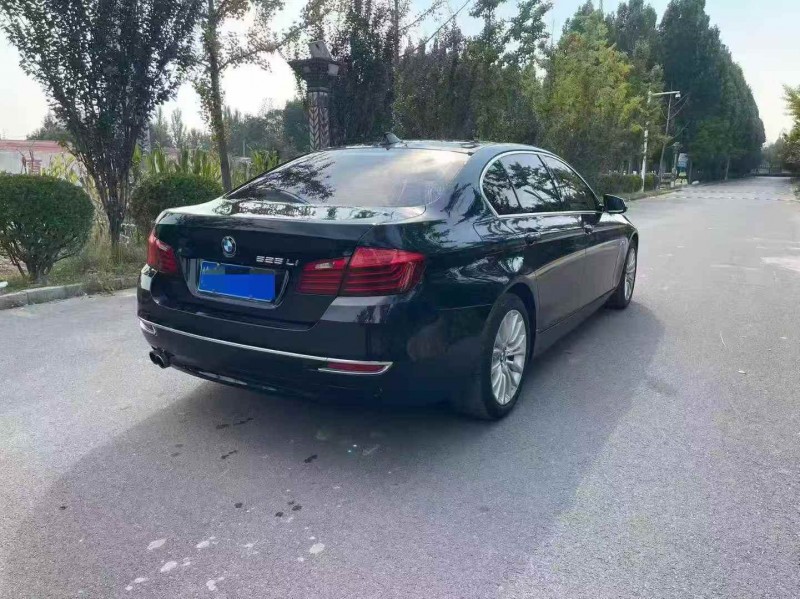 枣庄16年宝马5系9