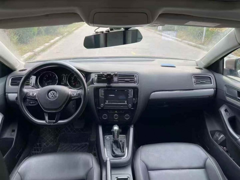 青岛18年大众速腾7