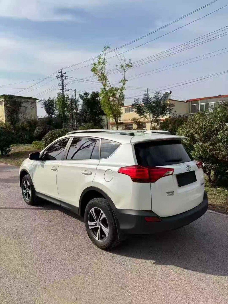 枣庄16年丰田RAV47