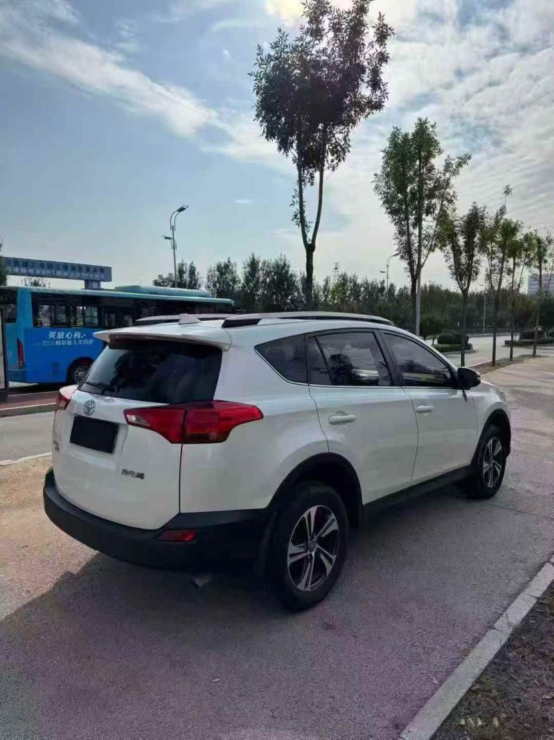 枣庄16年丰田RAV48