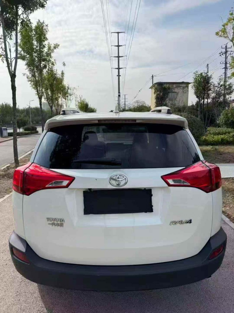 枣庄16年丰田RAV49