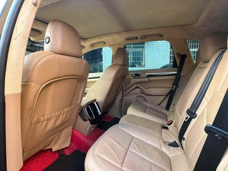 衡阳14年保时捷卡宴5