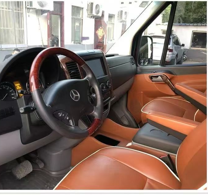 济宁14年奔驰斯宾特5